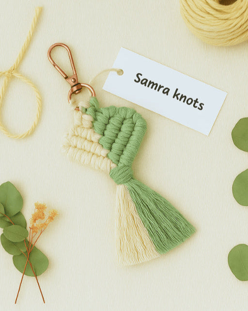 Light green and cream handmade heart keychain with rose gold clasp – Samra Knots