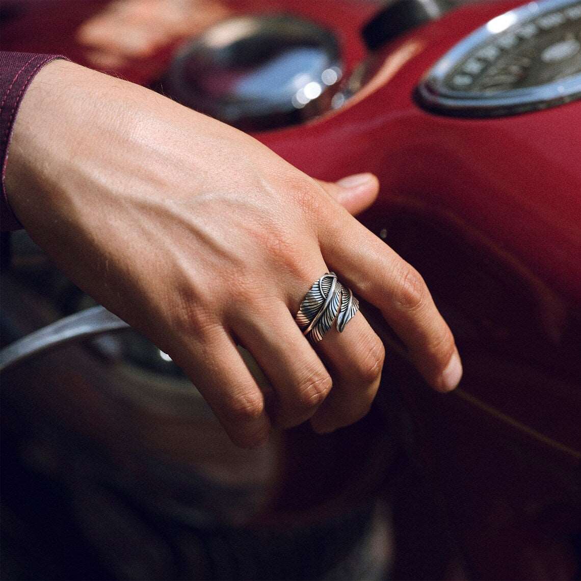 Silver Feather Men Ring, 8 grams